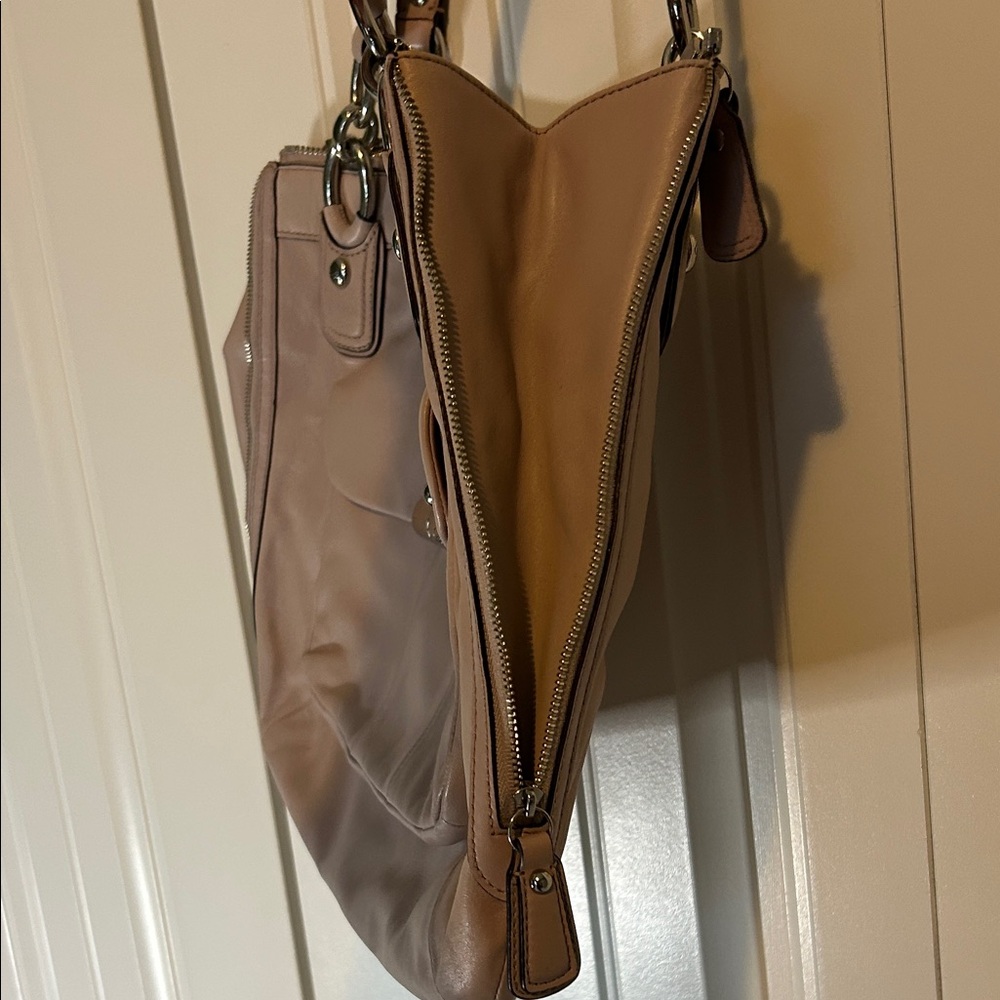 Coach Leather Shoulder Bag - Picture 5 of 7